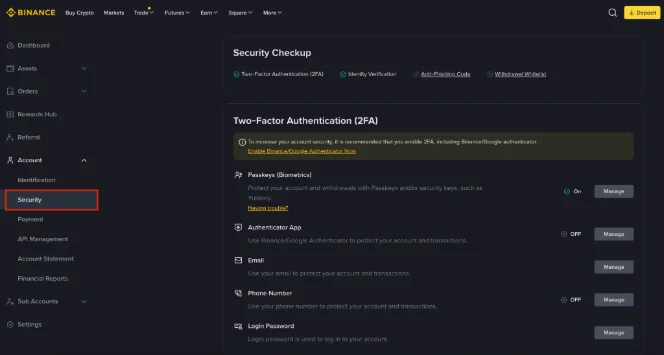 Binance அதிகாரப்பூர்வ Academy வழிகாட்டியில் காட்டப்பட்ட உண்மையான Account Security திரை; Security Checkup, Passkeys, Authenticator App, Email மற்றும் Phone Number அமைப்புகள் தெரிகின்றன